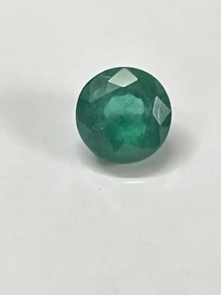 ROUND EMERALD