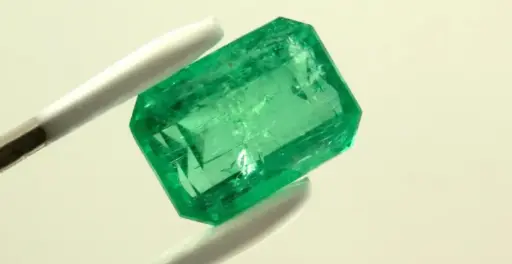 RECTANGULAR EMERALD