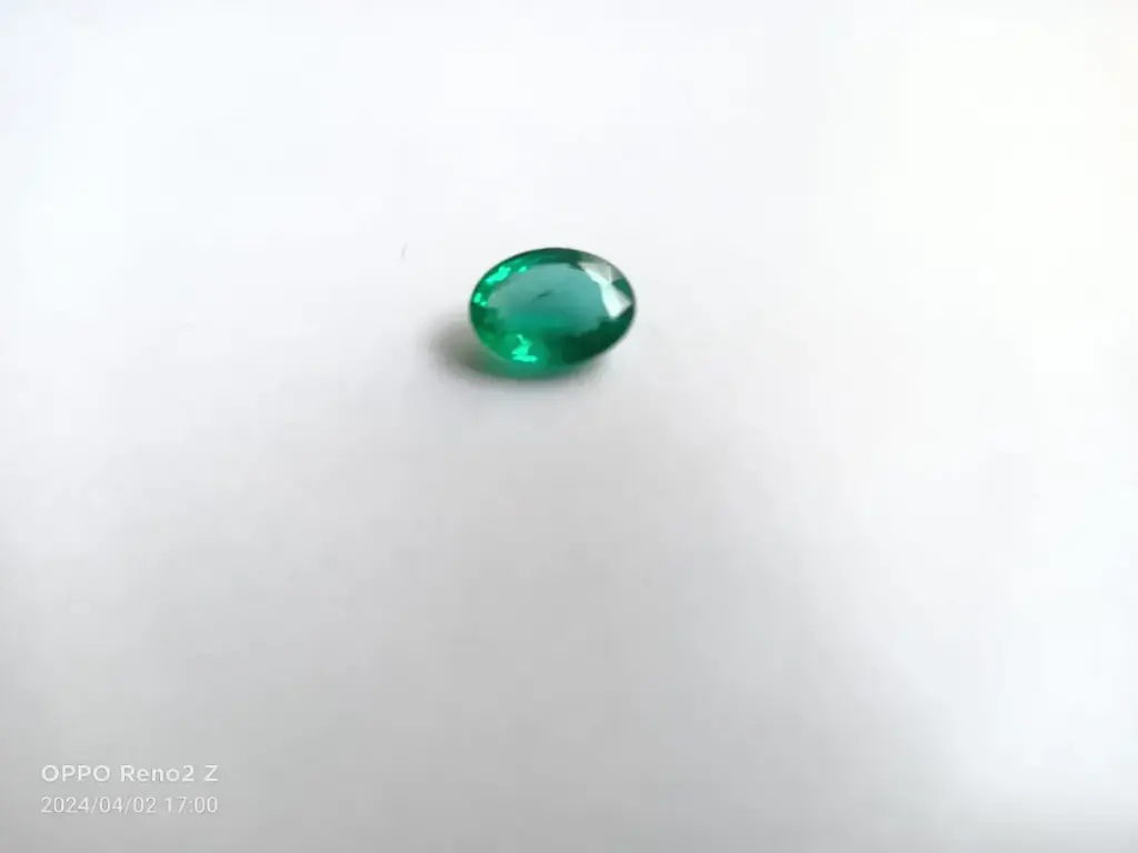 OVAL EMEERAL